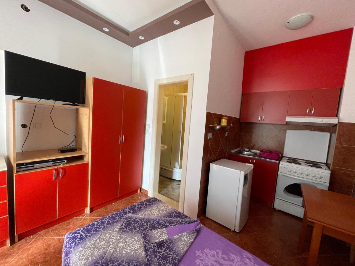 Zevs Apartman *